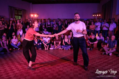 Limoges'Hop festival 2022

Partage libre avec le crédit et la citation (@lightexmachina) de l'auteur pour tout usage non promotionnel ou commercial.

© Alexandre - LIGHT EX MACHINA 2022, tous droits réservés.